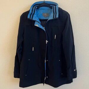 Gallery Raincoat in Black, Size M